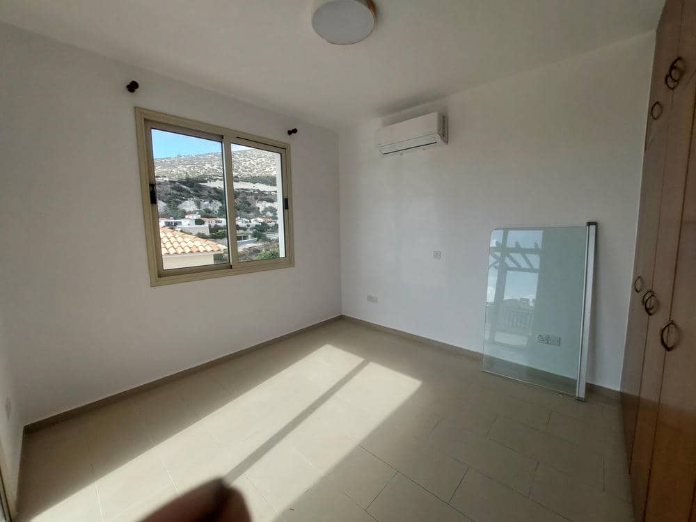 3 Bedroom Villa for Long Term Rent in Upper Peyia Paphos (8)