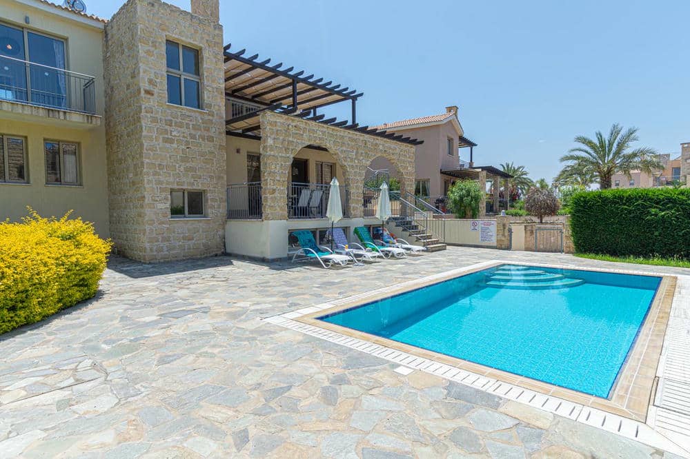 3 Bedroom Villa – Polis