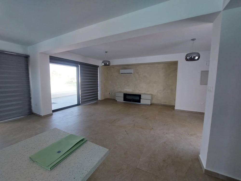 4 Bedroom Villa – Kissonerga