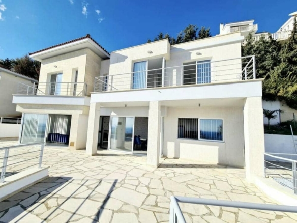 3 Bedroom Villa – Peyia