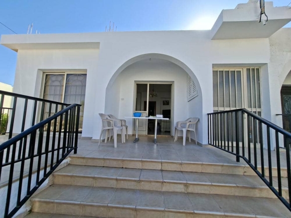 3 Bedroom House – Emba