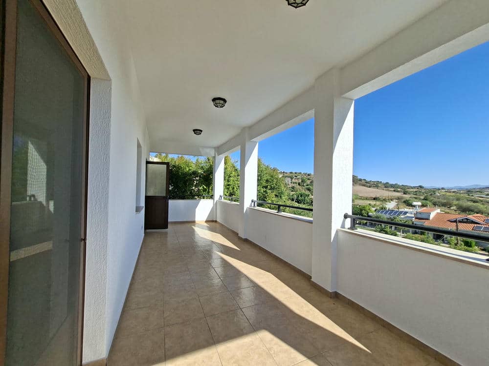 5 Bedroom Villa – Stroumbi