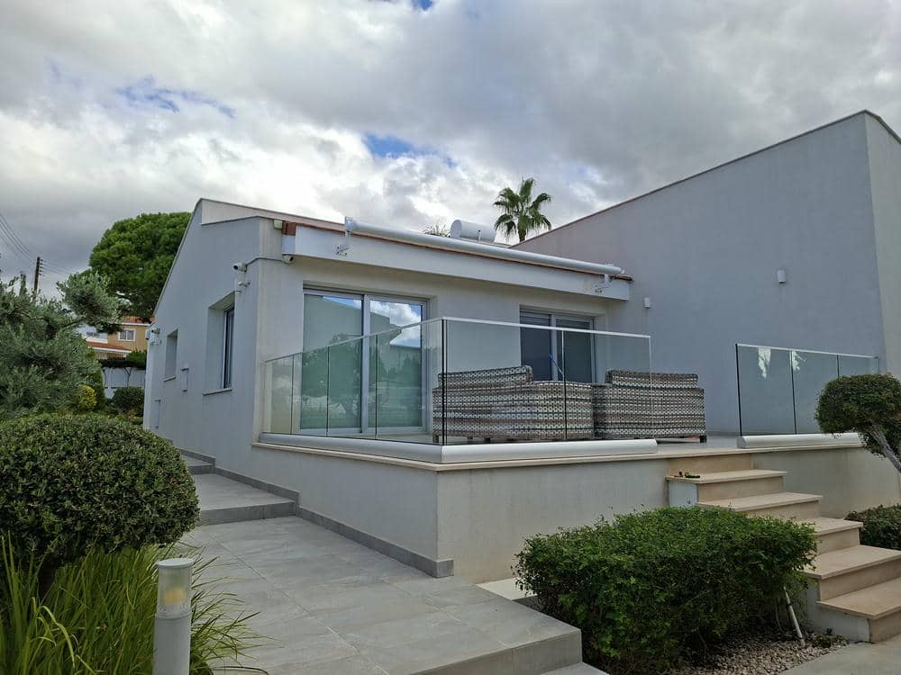 3 Bedroom Bungalow – Coral Bay