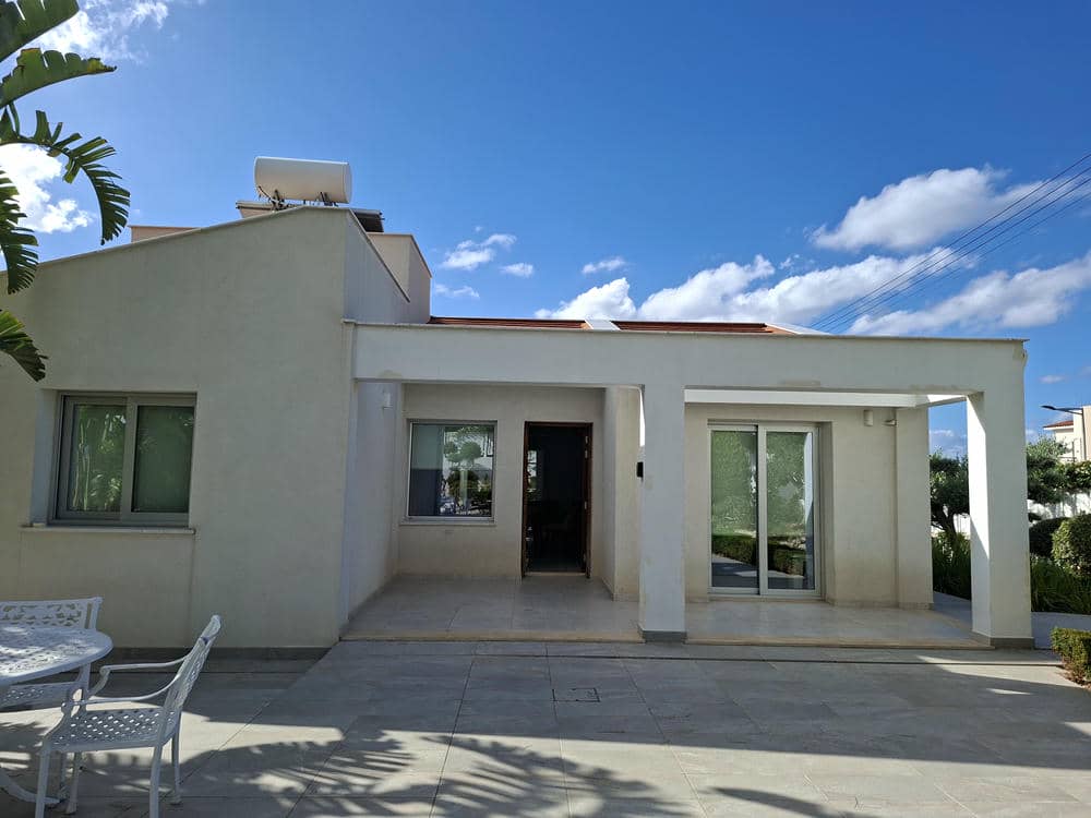3 Bedroom Bungalow – Coral Bay