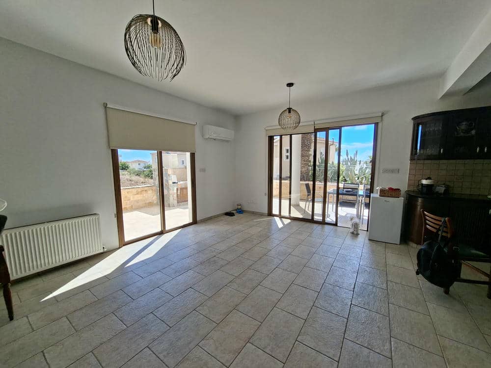 4 Bedroom Villa – Peyia
