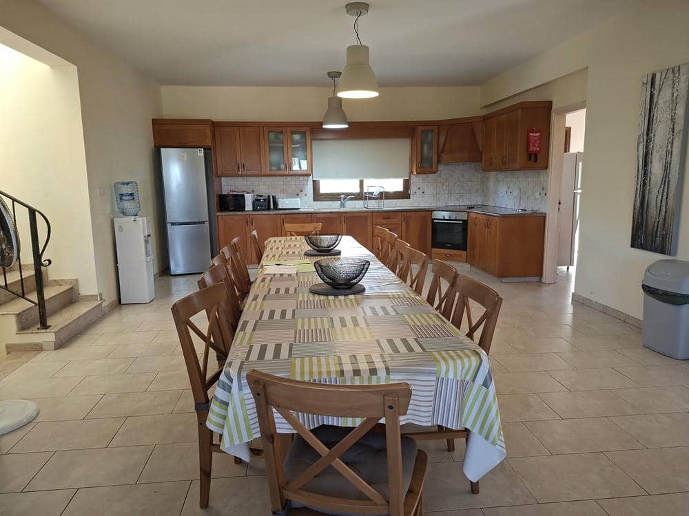 7 Bedroom Villa – Lower Peyia