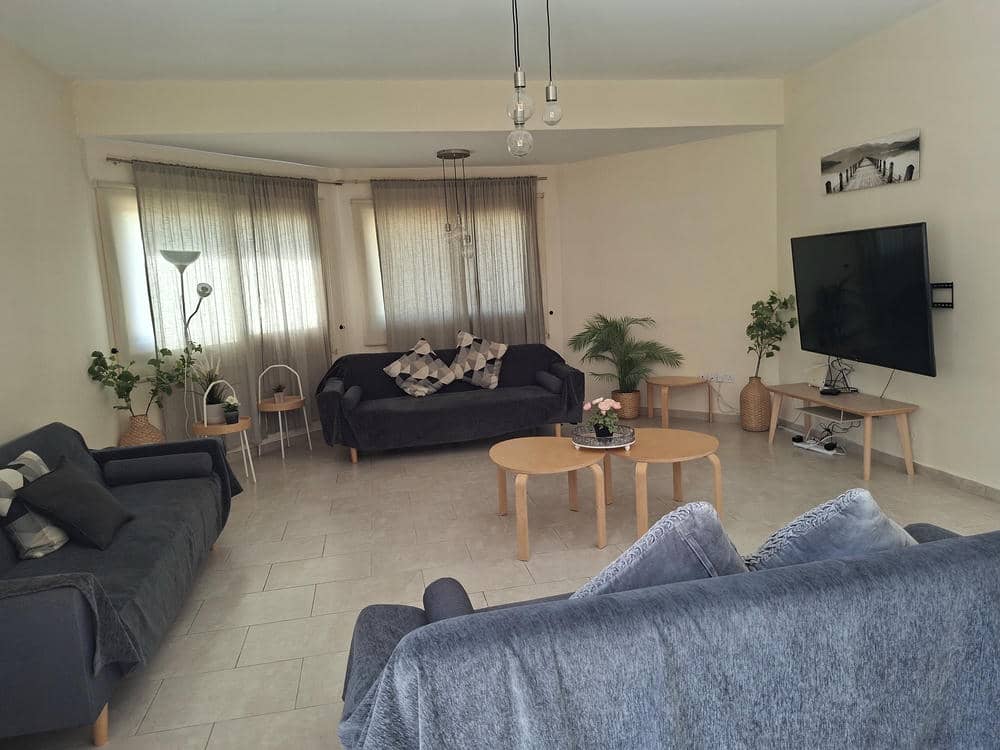 7 Bedroom Villa – Lower Peyia