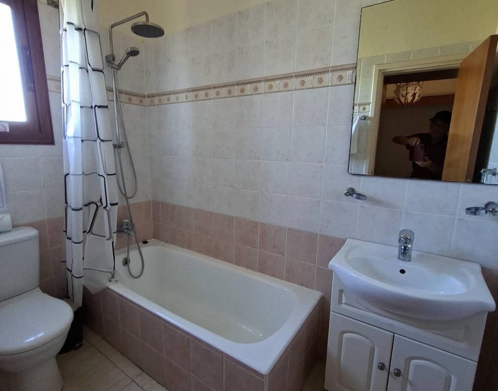 7 Bedroom Villa – Lower Peyia
